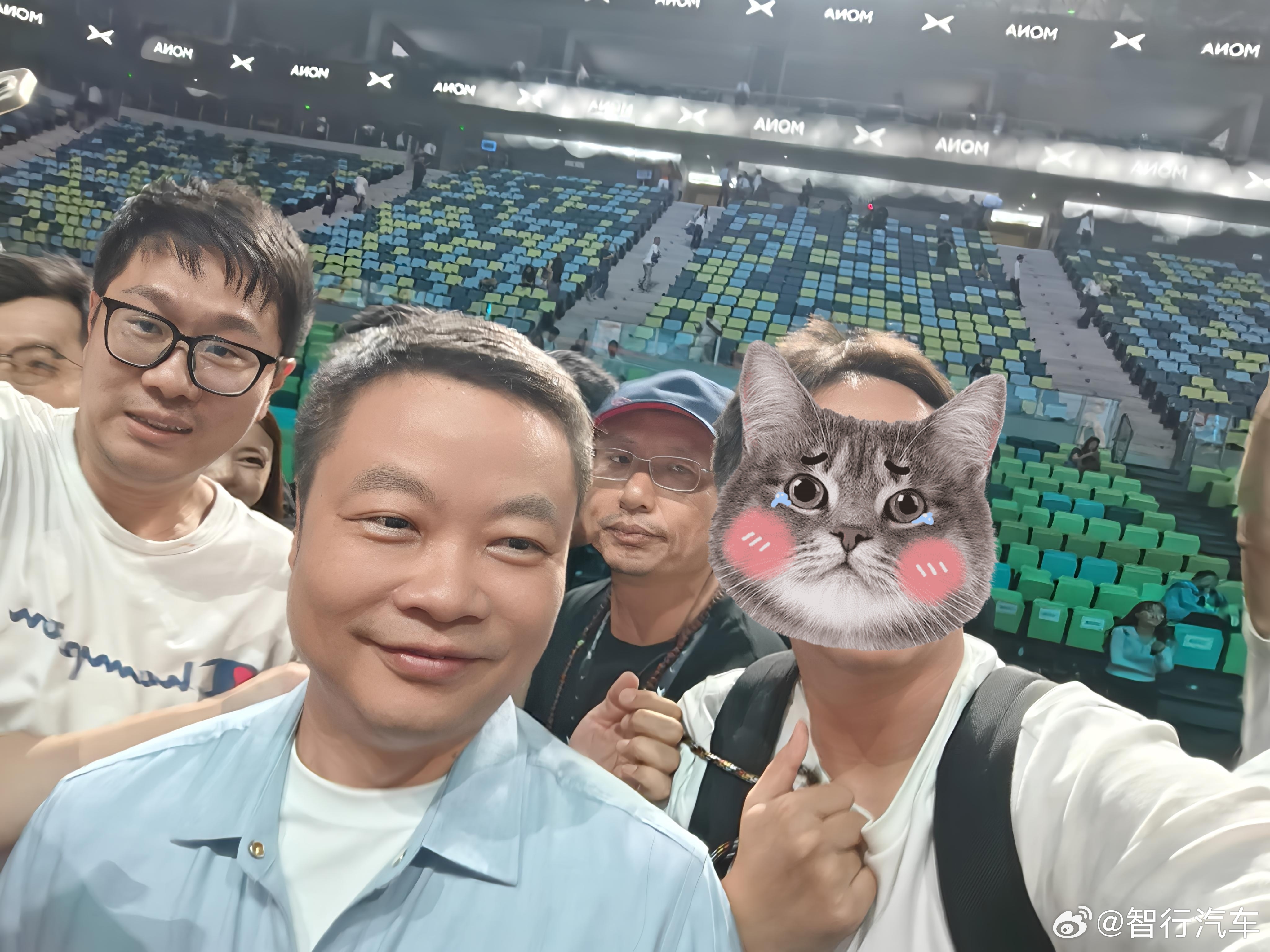 MONAL05发布会好多人啊小鹏的价格套路依旧屡试不爽L05限时正式价格13.9
