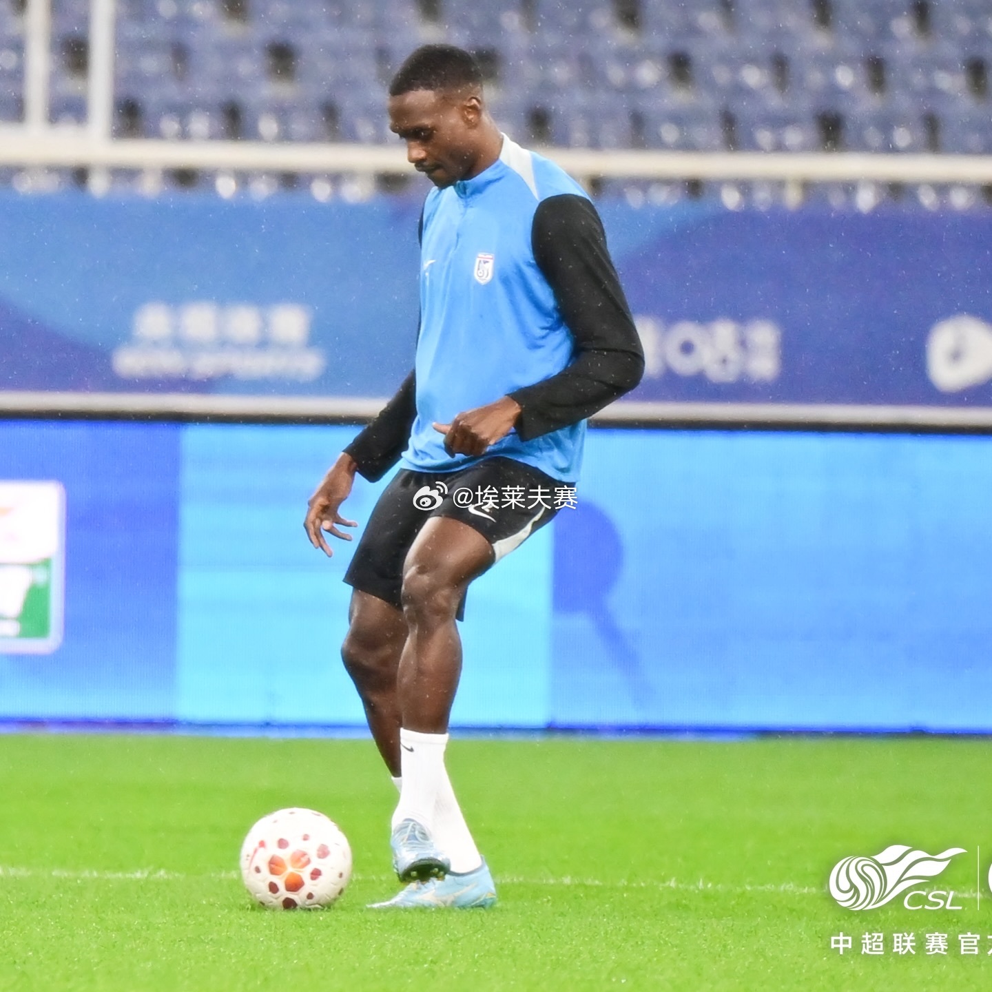 北京国安北京国安 马马杜更新社交媒体:"🩵 +3分"