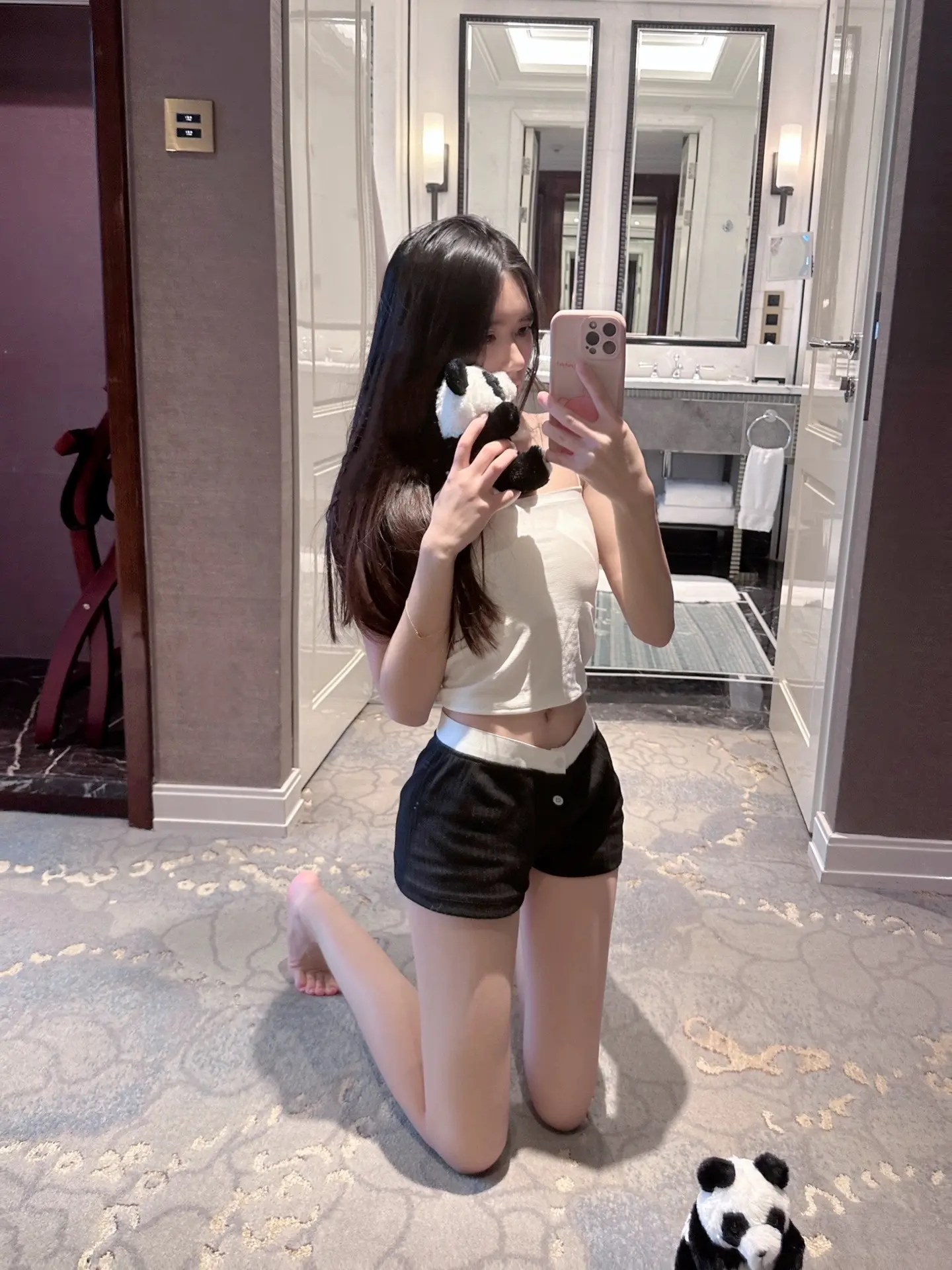 喜欢能让我在大人世界里做笨小孩的人。