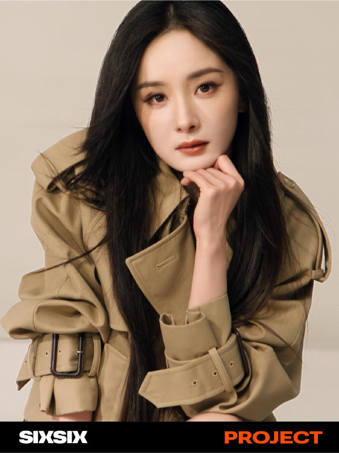 很喜欢思加图的这张宣传图，有种特别欲的清冷感，不得不说杨幂 的这张脸太权威了