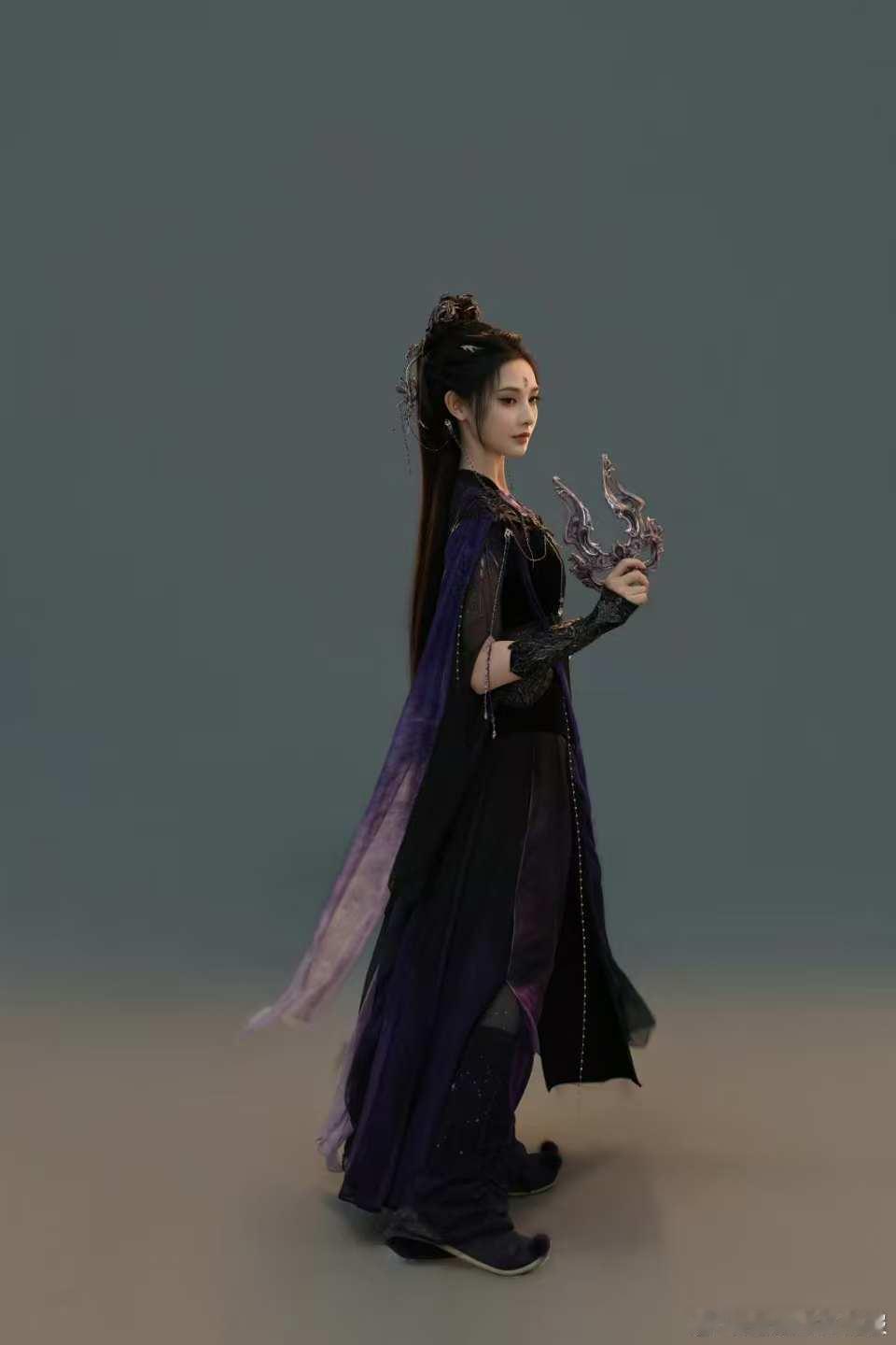 预告台词一响，瞬间破防！任嘉伦的声音裹着宿命感，像极了小南辰王；彭小苒含泪的眼神