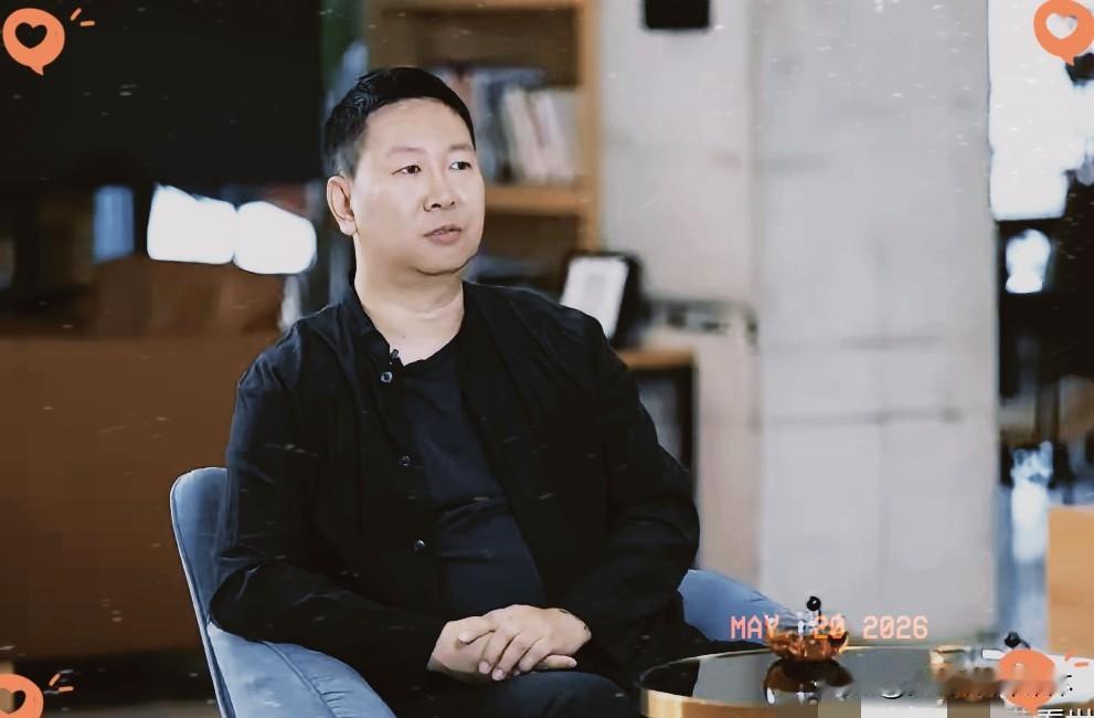 看到秦晓宇因为《监狱来的妈妈》惹出一地鸡毛，我倒是一点都不意外。
​这人的底色，