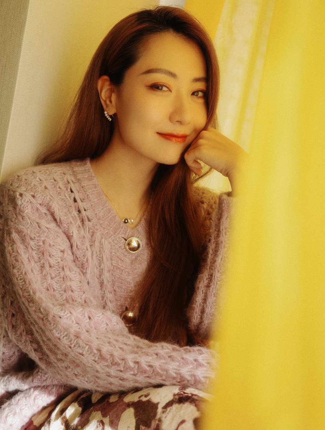 白冰分享了一组日常图片～“一年过的真快😎文案见p5又到倒数计时的日子了有遗憾吗