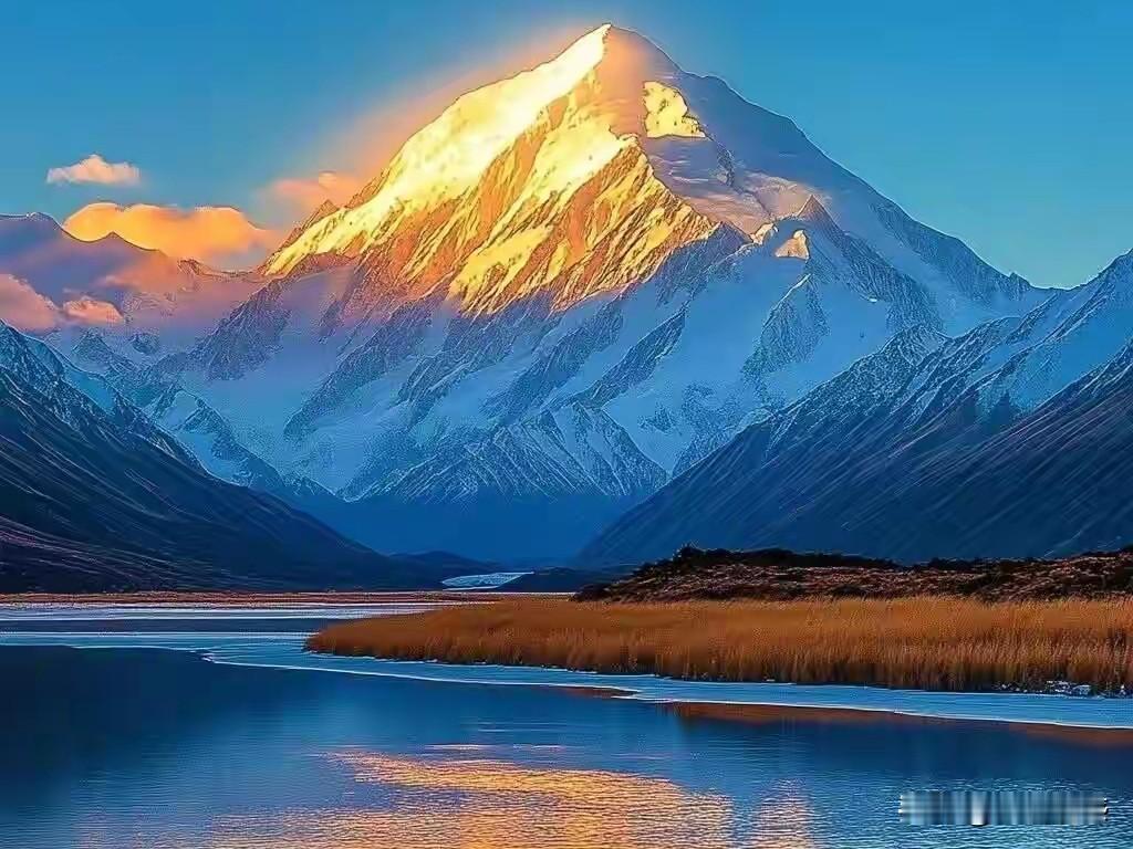 看到“冬去山明水秀”这个上联，我脑袋里一下子就冒出不少下联。我觉得“春来鸟语花香