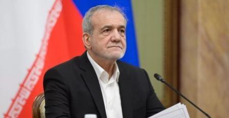 伊朗总统的态度转变了。伊朗总统佩泽希齐扬日前在社交媒体上发文，提到已故最高领袖过