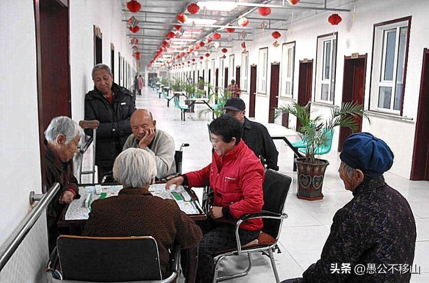渡老12字方针

      1、钱
有钱多花少攒
切勿过分节俭
适当留点存款