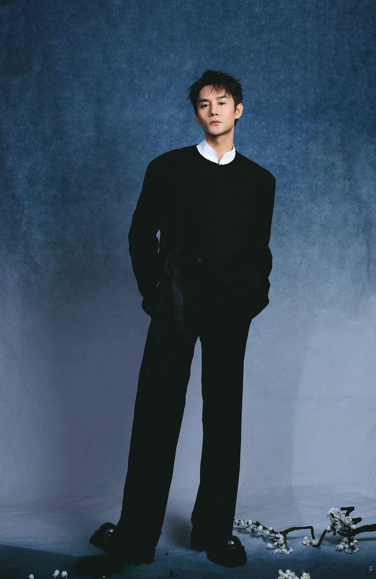 王凯捐款驰援西藏  王凯用行动证明，他不仅是优秀的演员，更是有大爱的公益人。这次