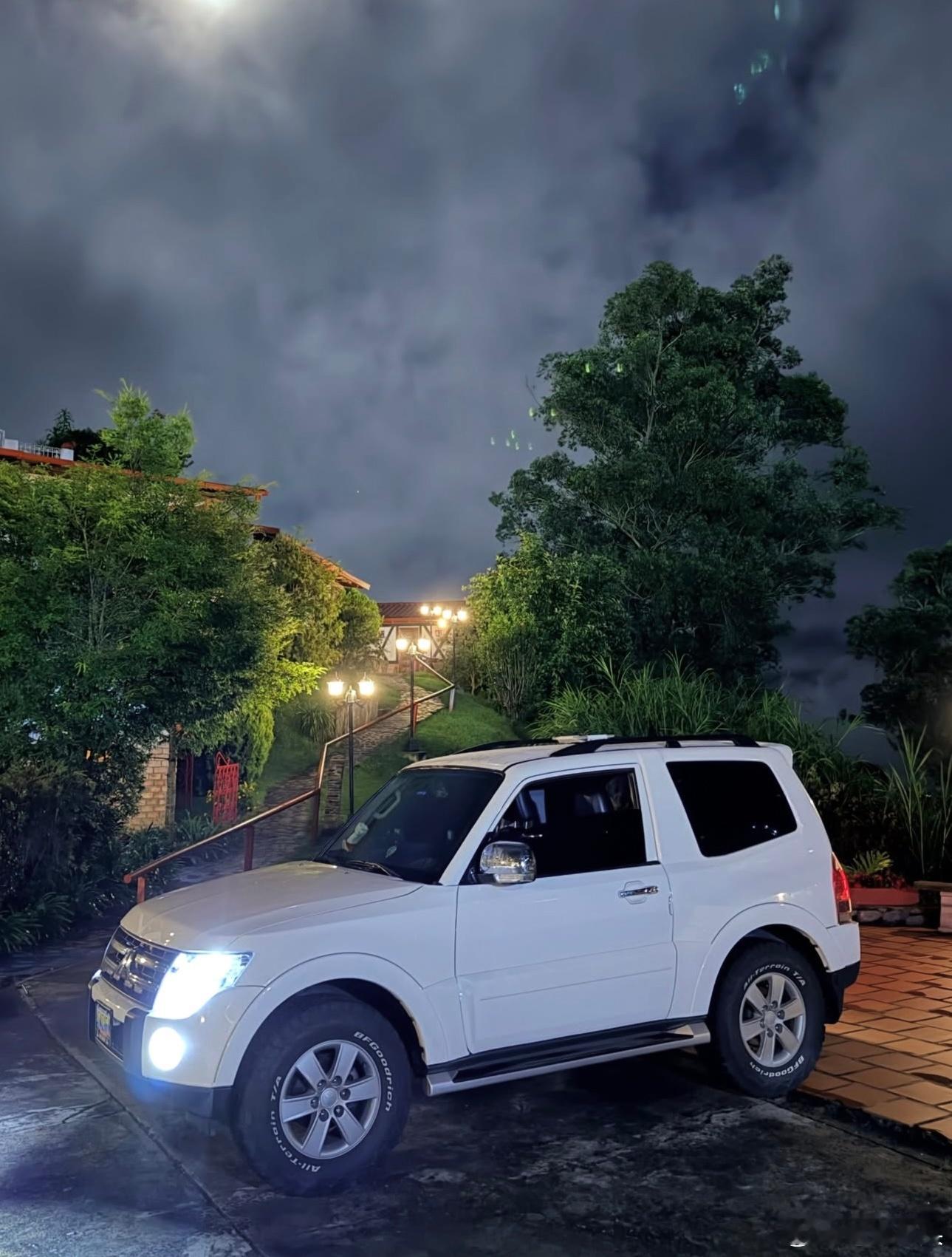 帕杰罗  达喀尔拉力赛最后的继承者帕杰罗v87