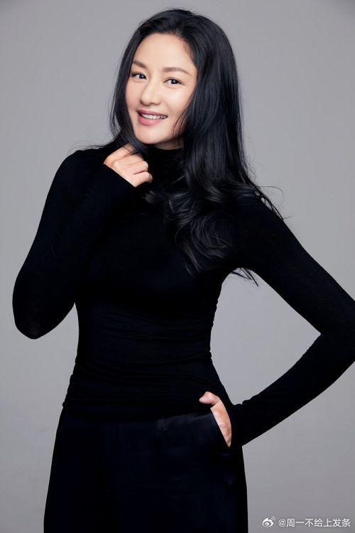 瞿颖 已经在挑拨离间了瞿颖综艺感拉满，互动有趣又有梗，看似“挑拨”实则活跃气氛，