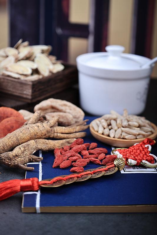 性学家说：
“男人最好的补药是女人，
无论多大岁数，
只要和自己爱的女人在一起，