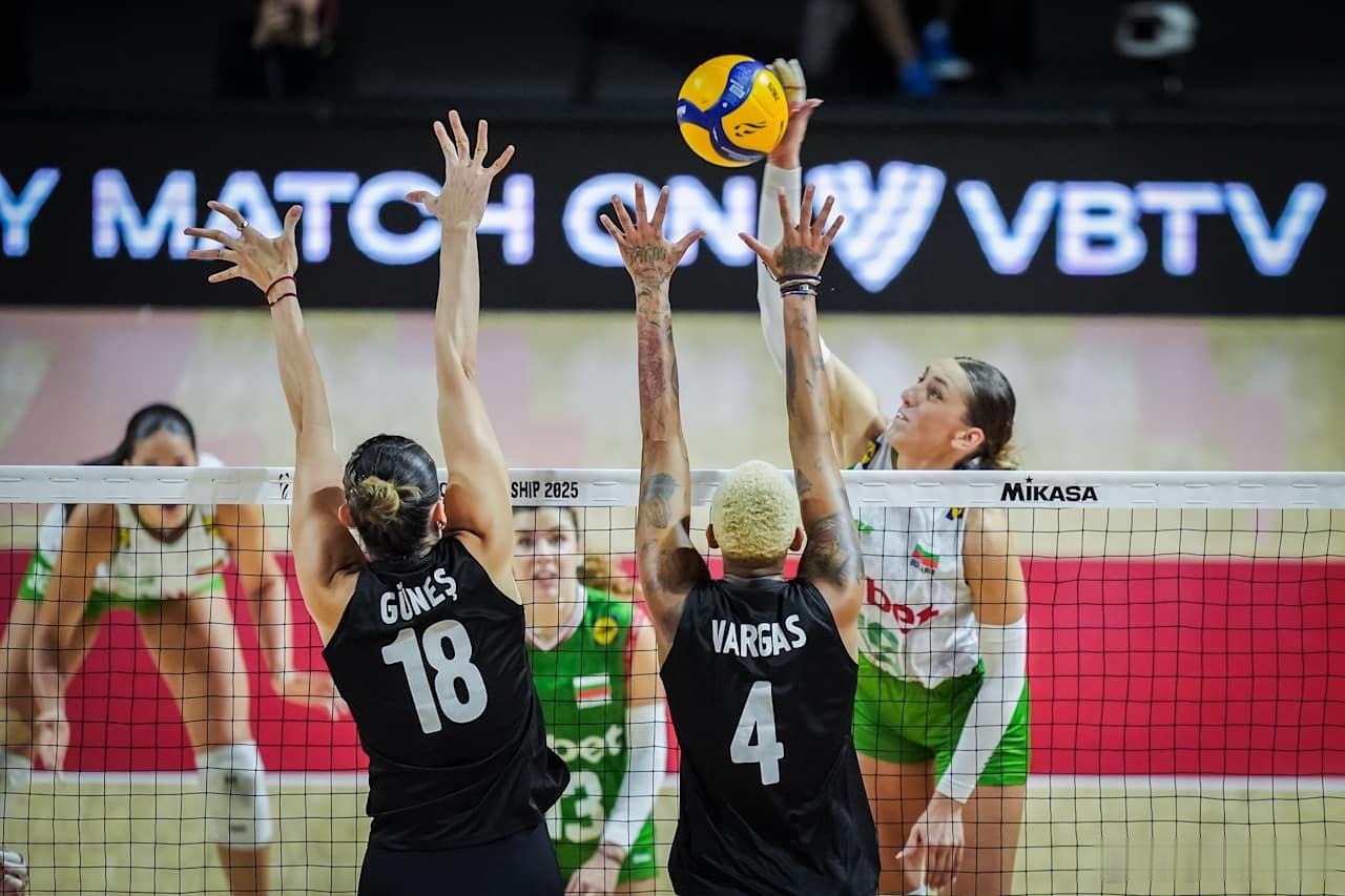 2025年女排世锦赛 第29场，E组，呵叻，🇹🇷土耳其3-0保加利亚🇧🇬
