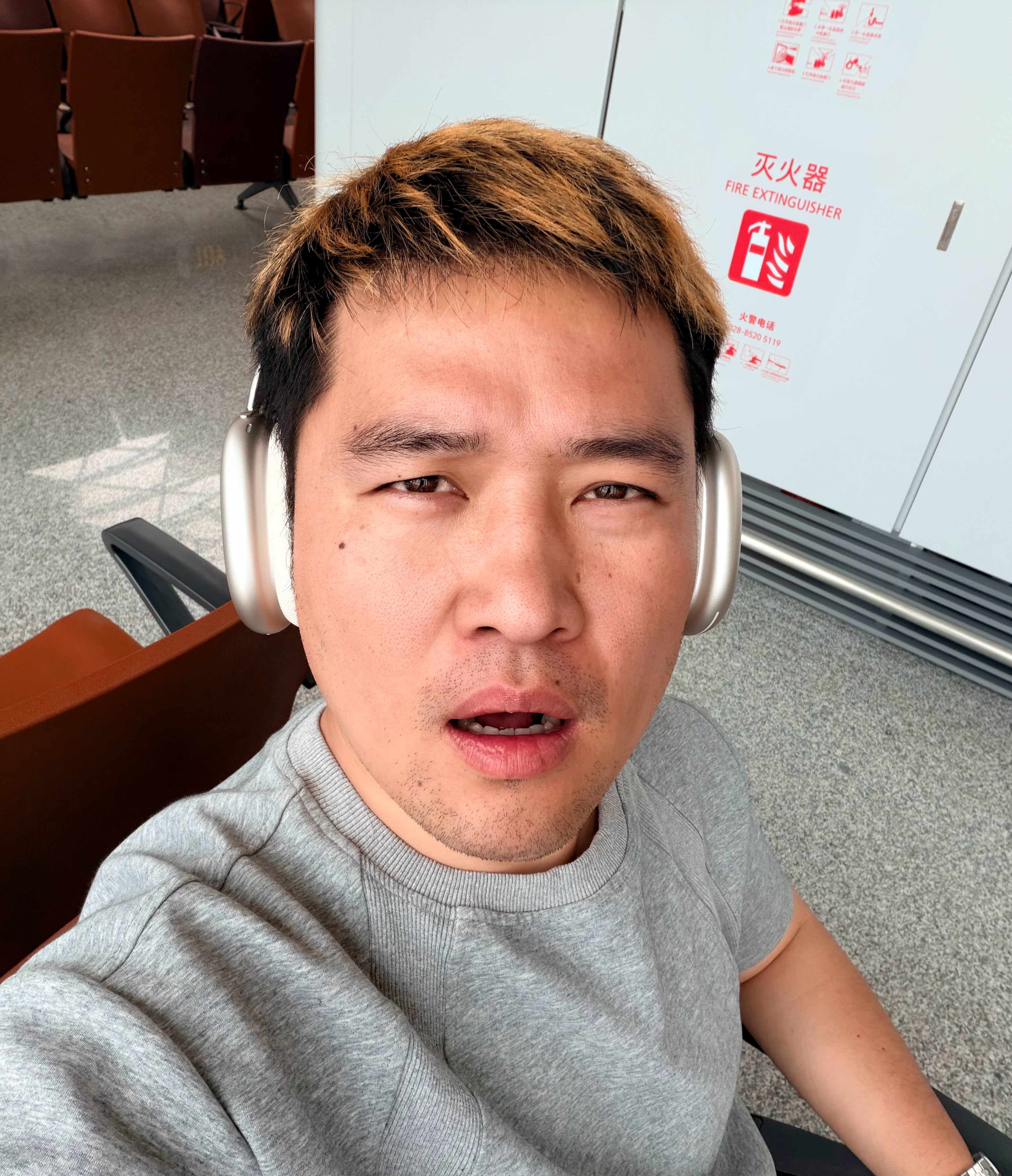 从成都飞到深圳，佩戴AirPods Max 2两小时我对它彻底解毒☝️对比之前用