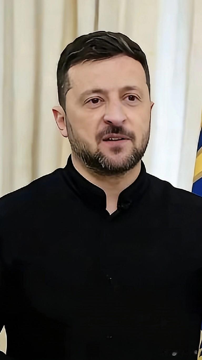 美国这回是真急眼了。
​​​泽连斯基刚跟白宫通完电话，那边传来的消息挺耐人寻味—