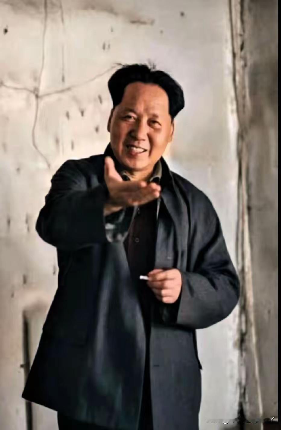 真正的领袖，从不为自己谋私利，心中只有家国百姓
 
世间职位有高低，人心格局有大