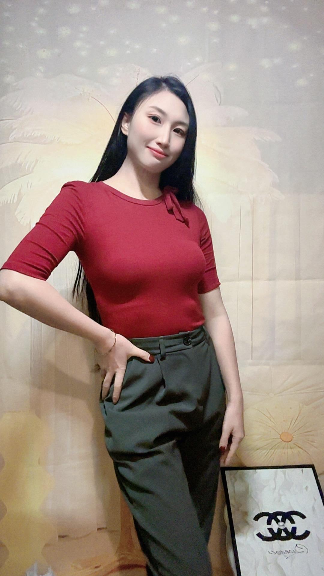 一眼就注定 顶美穿搭ootd穿搭高智感穿搭 眼缘是一种奇妙的感觉 简约通勤穿搭