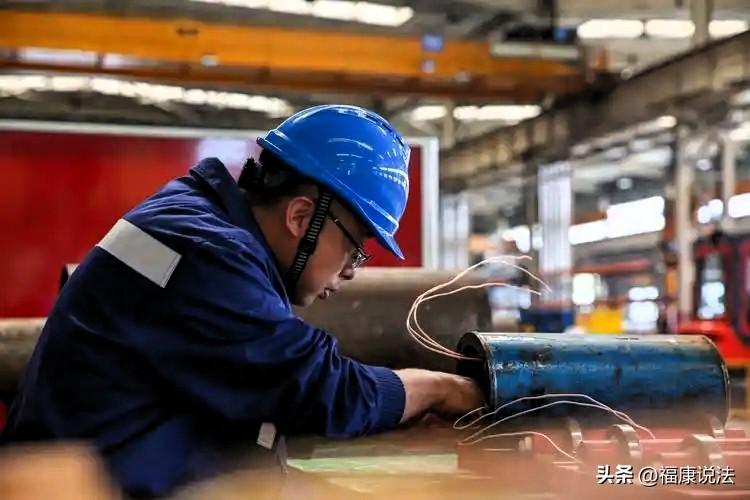 男子在公司从早上8点干到深夜23点40分，回到宿舍休息，再也没醒来，次日下午，同