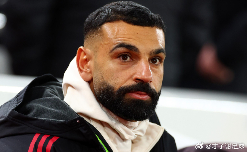 据英国《电讯报》报道，如果利物浦的前锋萨拉赫愿意离队，沙特球队仍有能力和意愿帮助