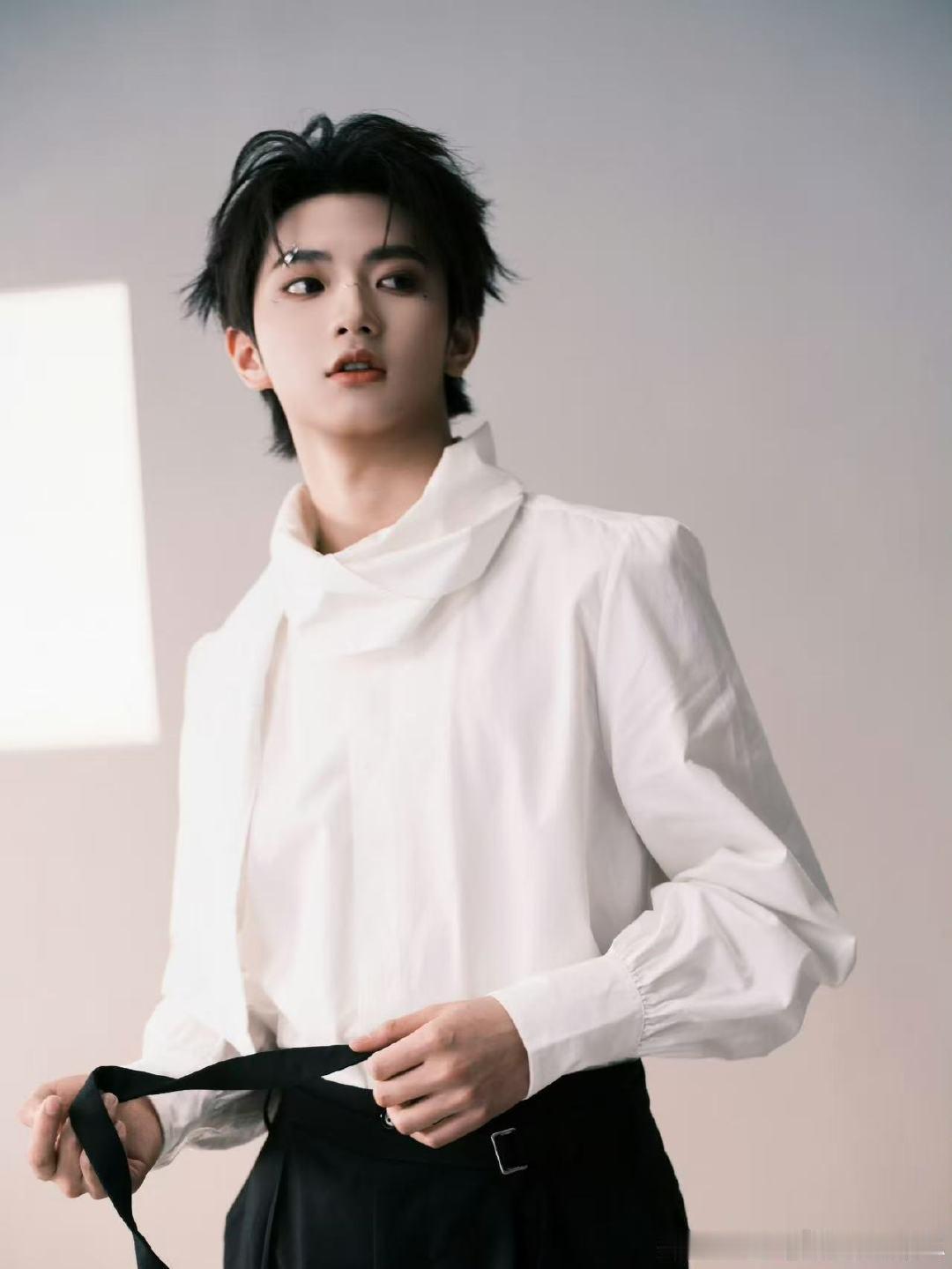 穆祉丞巡演倒计时5天穆祉丞诸暨巡演倒计时5天，期待穆祉丞晒巡演幕后照