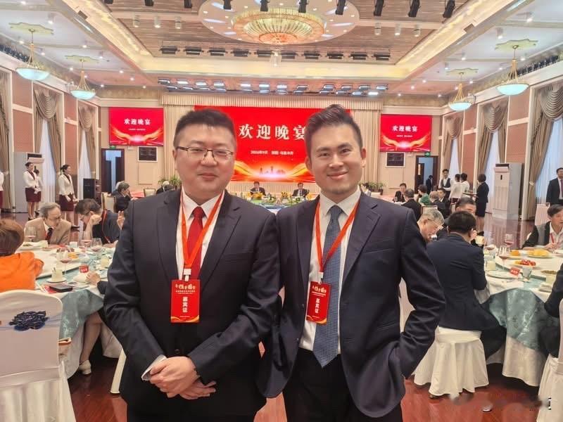 台爱国青年王炳忠今（11日）凌晨在社媒发文表示，昨天从厦门搭机到乌鲁木齐，准备参