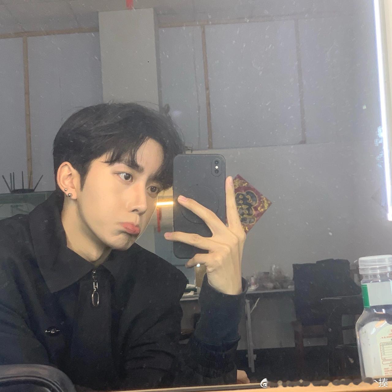 黄星Eliot  ⭐向全世界安利黄星eliot 虽然是不同时期的黄星星但都是我们