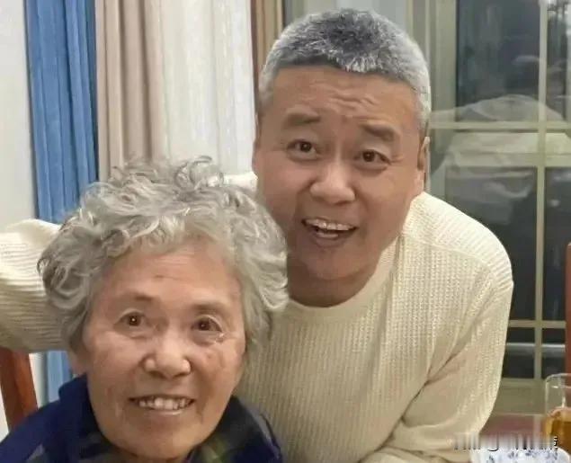 2015年，山东46岁男子投资失败，妻子却在他负债4600万后，带着孩子离开。哪