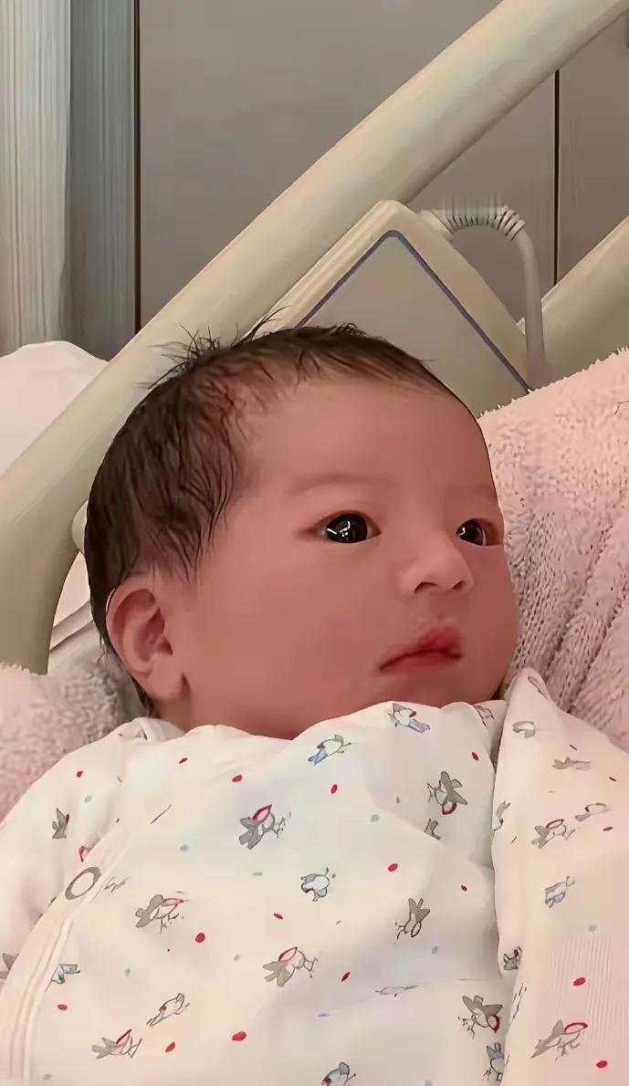 因为郭天王的三公主起名
评论区吵翻了天
给起了一大堆的名字，其中有一个是最有意思