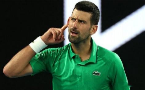 天神呀！德约科维奇vs辛纳德约科维奇18个破发点，挽救了其中的16个！太吓人了网