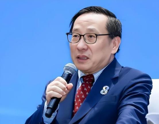 你见过哪个穷得揭不开锅的人家，能养出天天给汉奸祖宗洗地的后代？
要我说，叛国这买