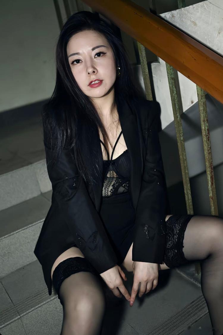 成熟风韵御姐么么哒💋 ​​​