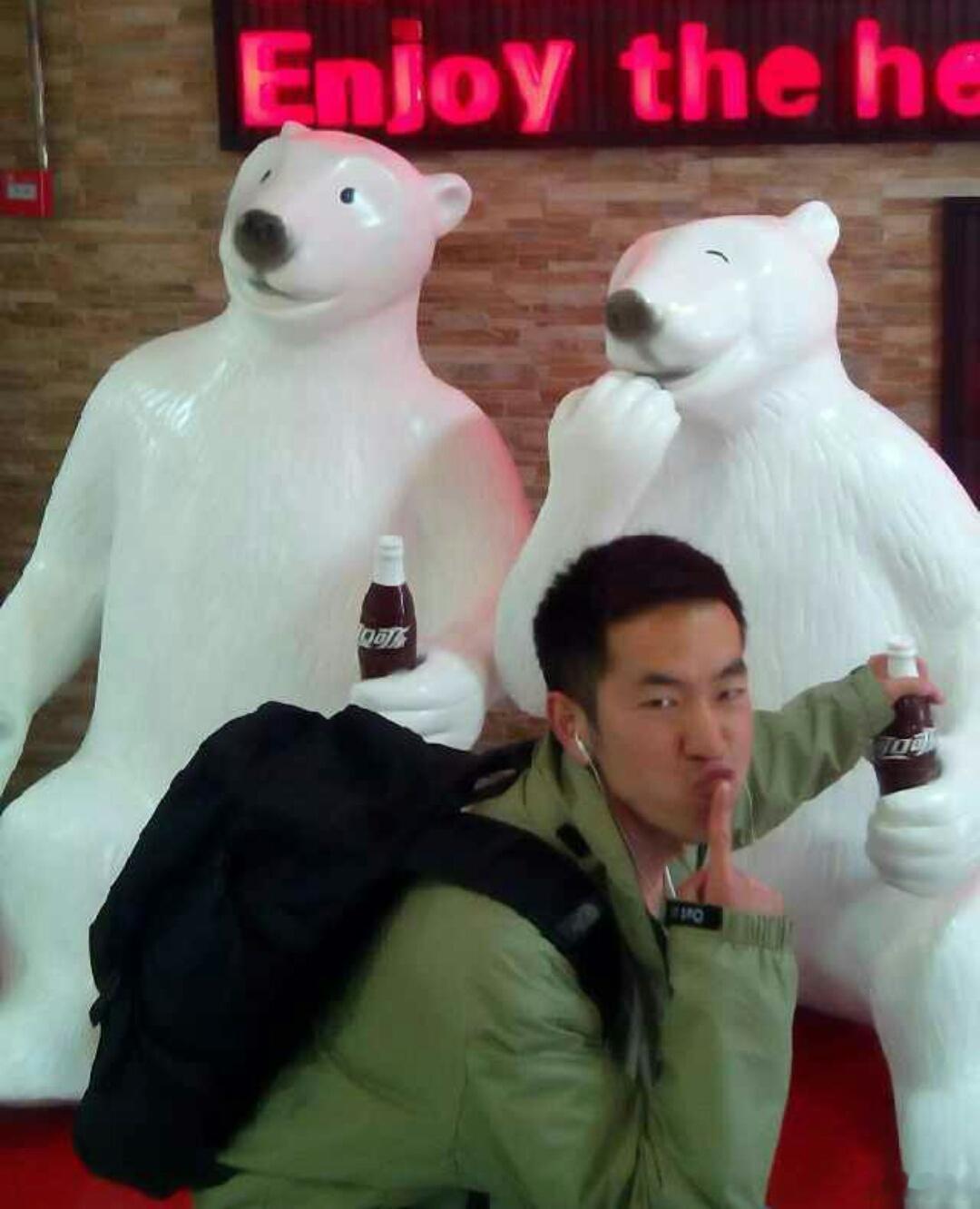 李悄（自拍）. 