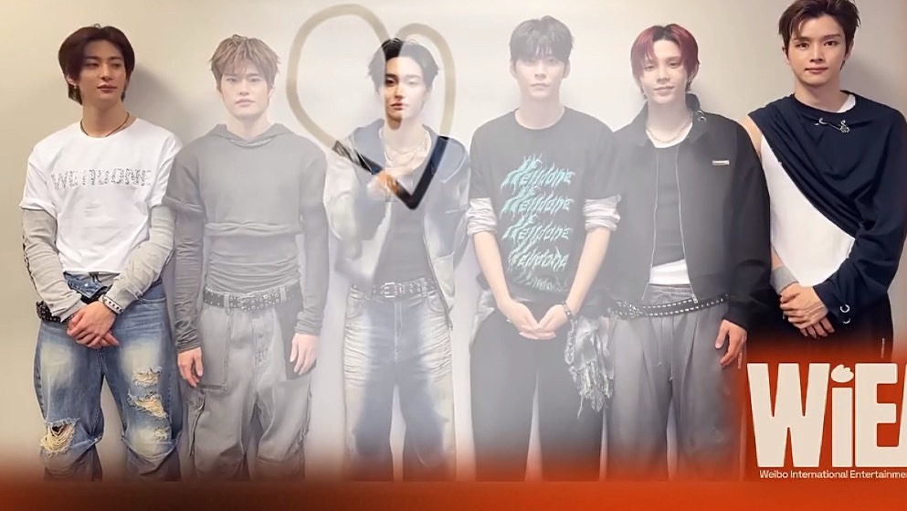 朴元彬你心画歪了啊哈哈哈哈朴元彬你的心❤️画歪了好可爱啊，澳门不见不散 