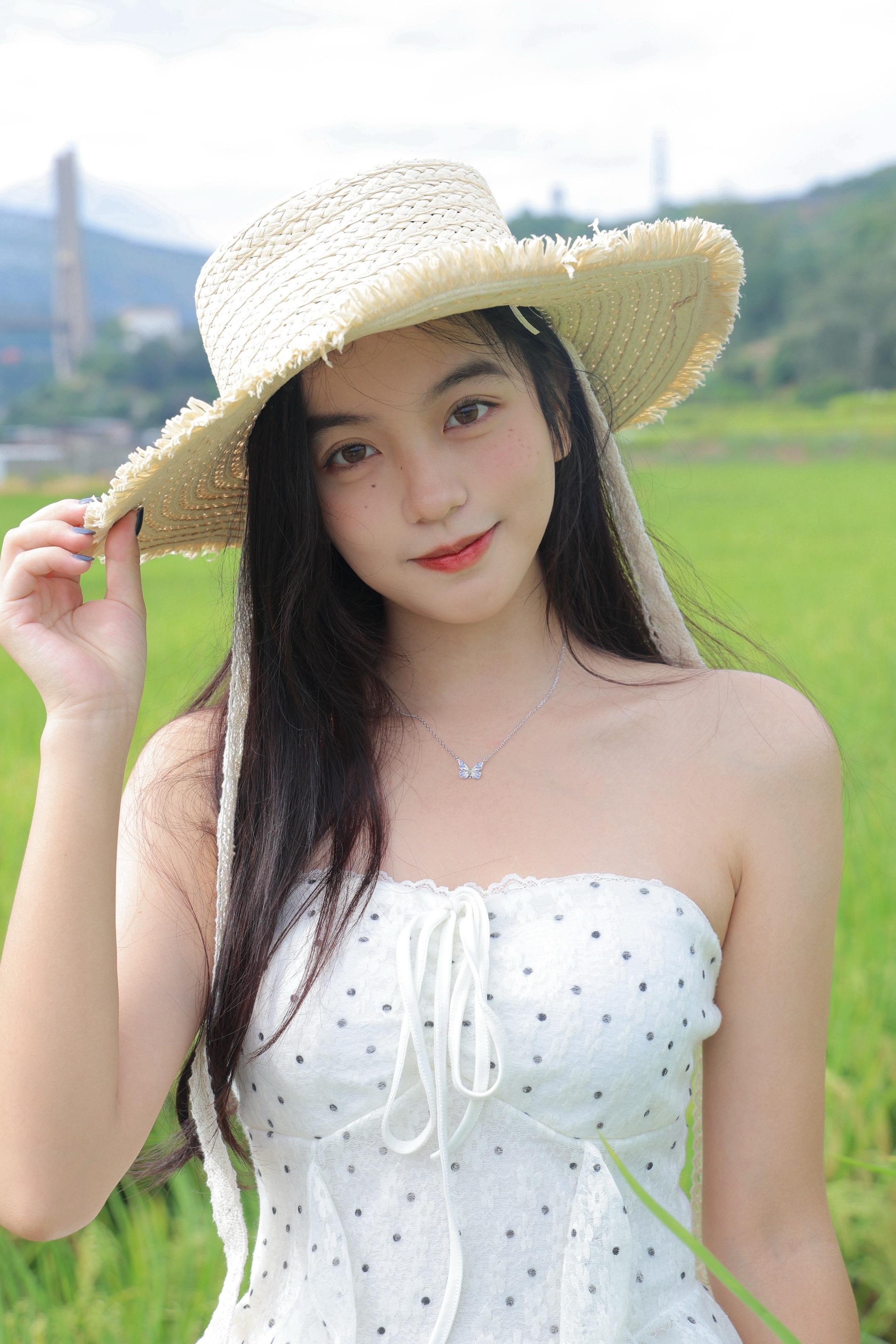 蝴蝶亲吻了我的脉搏  如同枯叶在寒冬新生：范琦项链