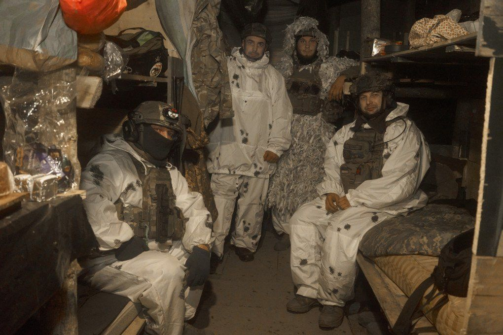 乌克兰士兵在零下25摄氏度的严寒中坚守苏梅前线 