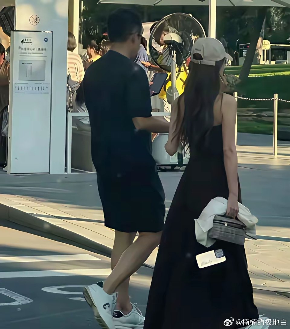 汪小菲是做梦也没想到，事情会发展到这一步……他错过了直播中为自己公司致歉解释的最