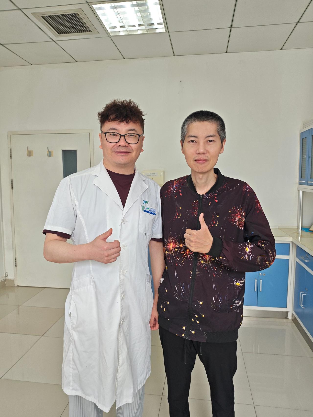 @运动医学张晋佛缘居士原创视频：这是我与北京积水潭医院骨科外科运动医学科张晋医生