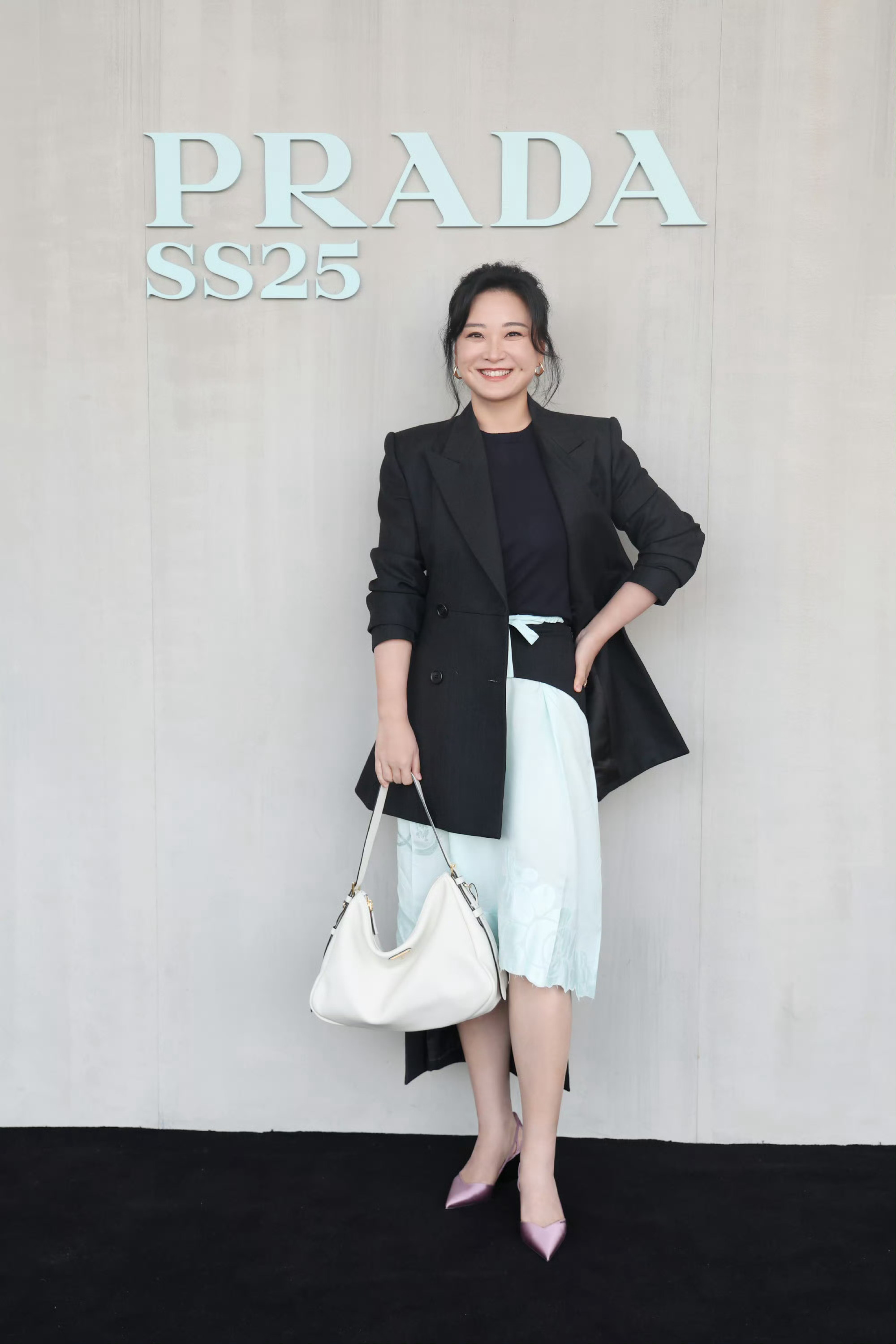 超喜欢这两张贾玲[好运连连] 女王，女人中的女人 ​​​