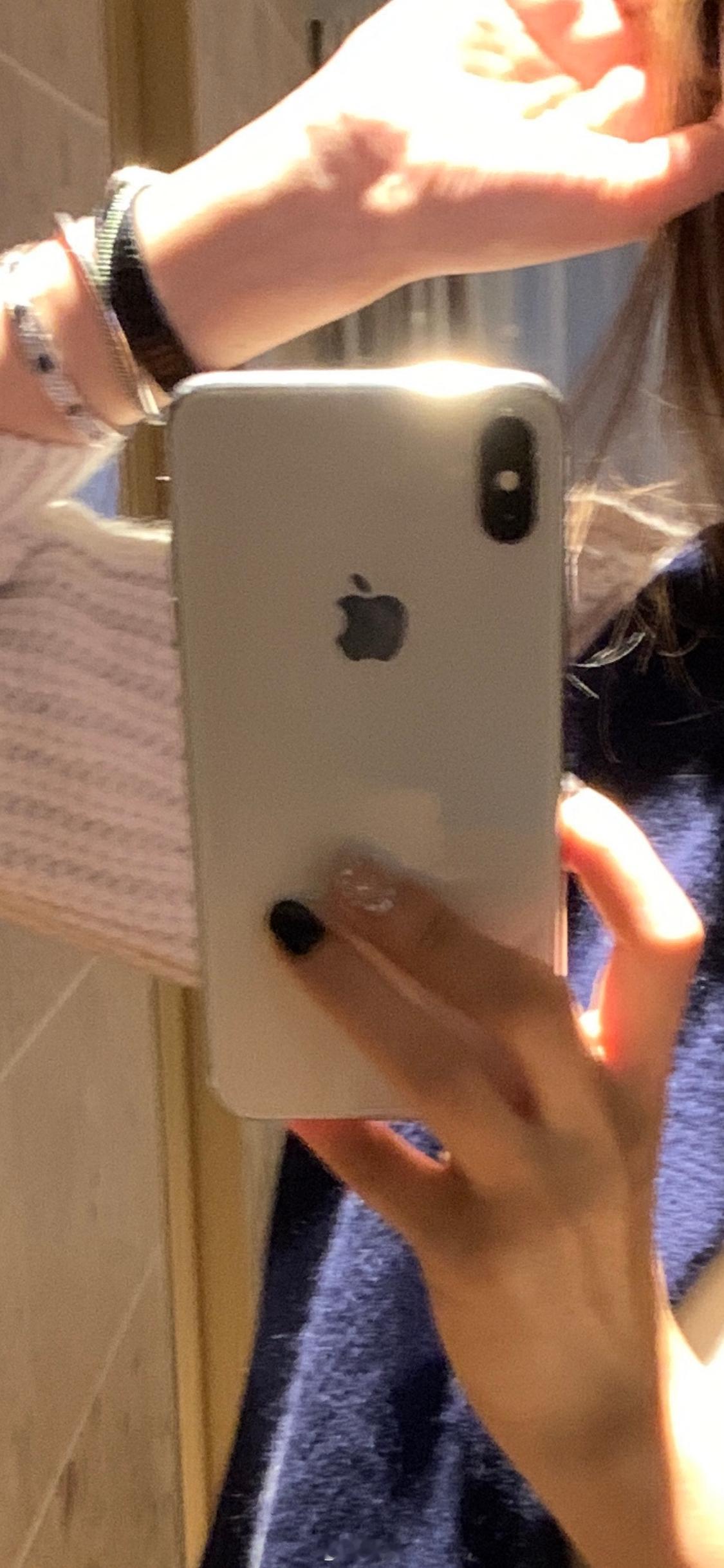 八年前的iPhone Xs也还能用，我现在正在用！ ​​​