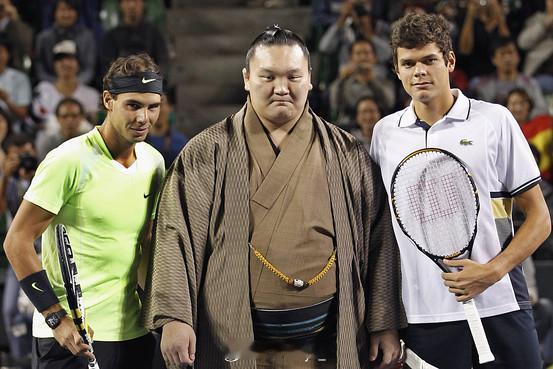 接上一条网页链接，之所以会有这种感觉，前几天搜拉奥尼奇旧照发现以前东京赛有相扑冠