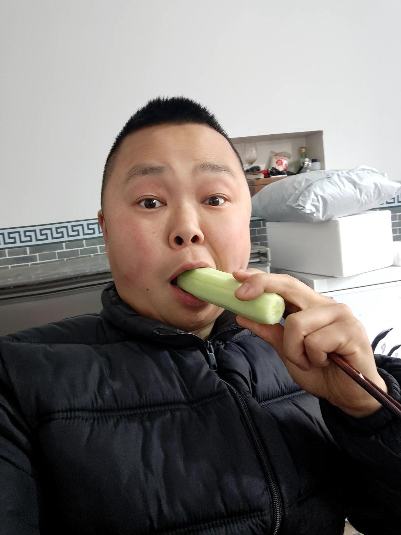 这段时间天天晚餐都这样吃，一滴油都没有，就放了一丢丢盐，粉丝朋友大家都叫我吃点清