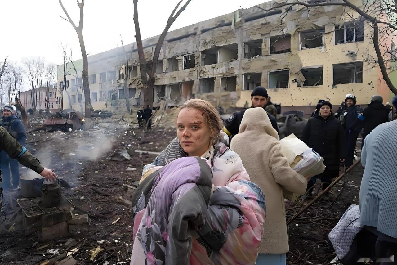 最近刷新闻，又看到乌克兰那边有人受伤。说真的，这种消息也不是第一次看到了，但每次