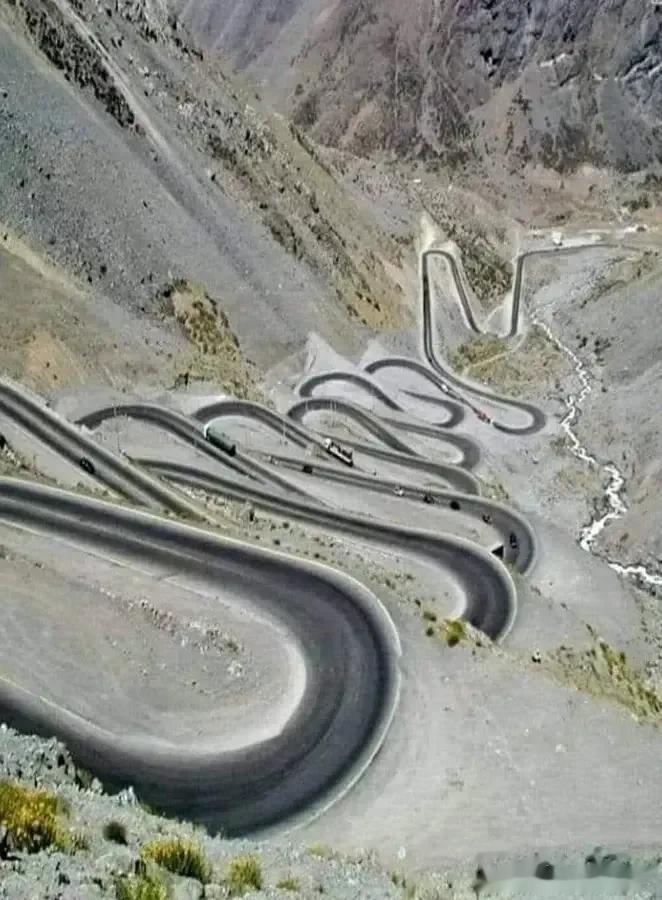 换个角度看就能知道盘山公路为什么这么修