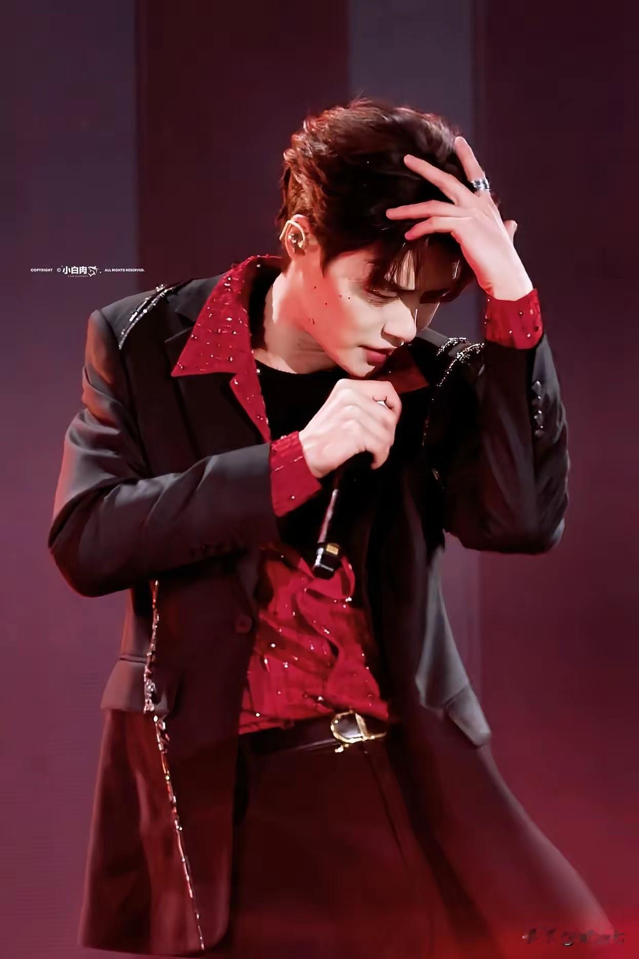 有谁一样的吗？2026年开年这几天一直想先和柯淳跳一跳《午夜恰恰》
看到檀健次后