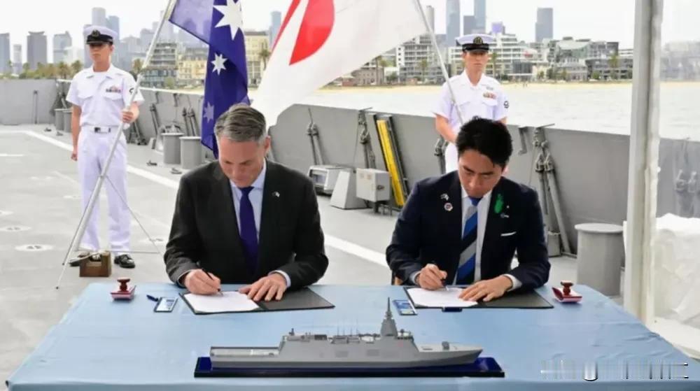 今年4月18日，澳大利亚副总理兼国防部长理查德.马尔斯与日本防卫大臣小泉进次郎在
