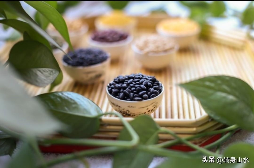 人老了，养生就得慢慢来！分享几个老百姓常用的小办法，有用的您记着，没用的就当听个