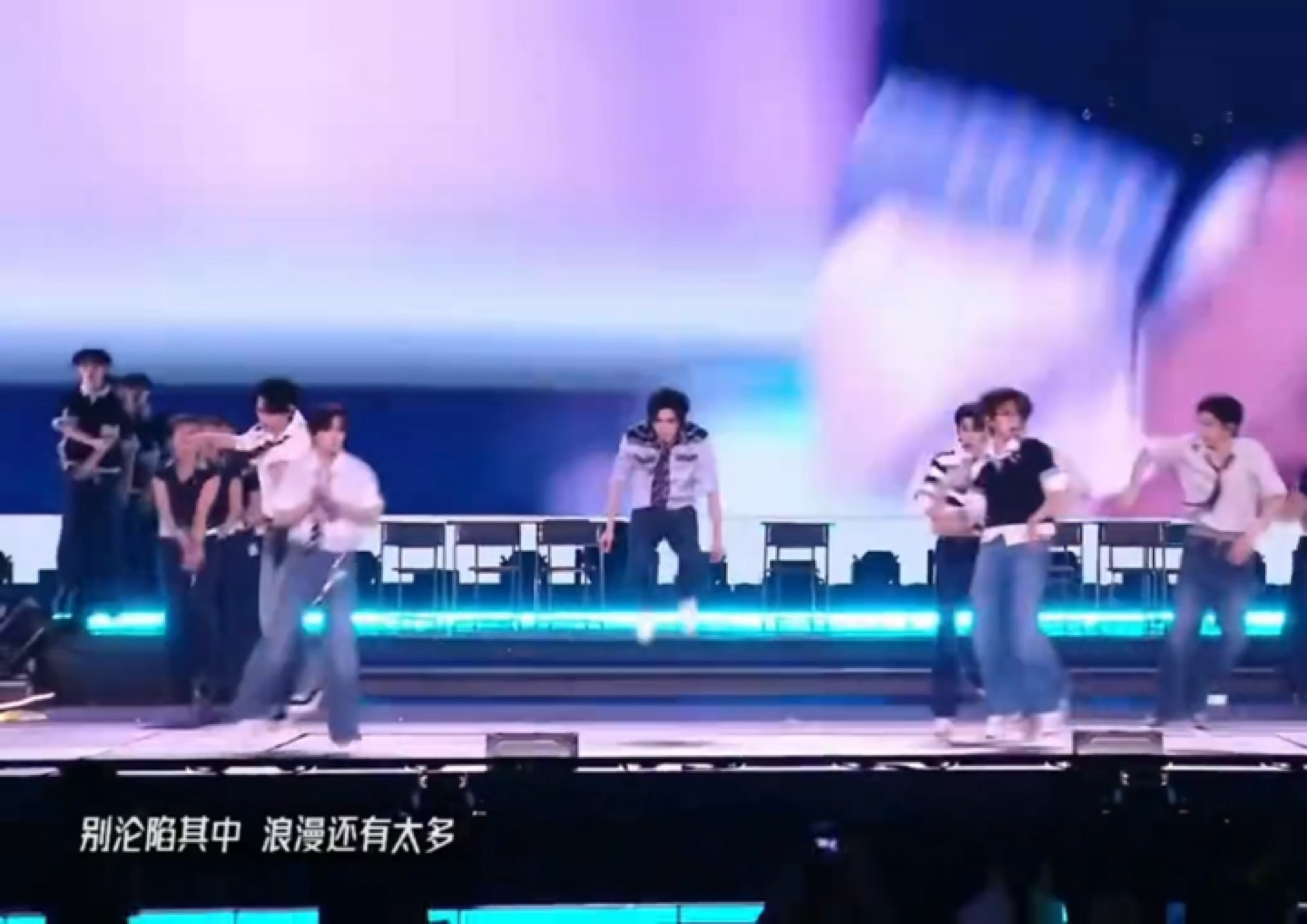宋亚轩中国人能飞（轩儿你咋能跳这么高！🤣 