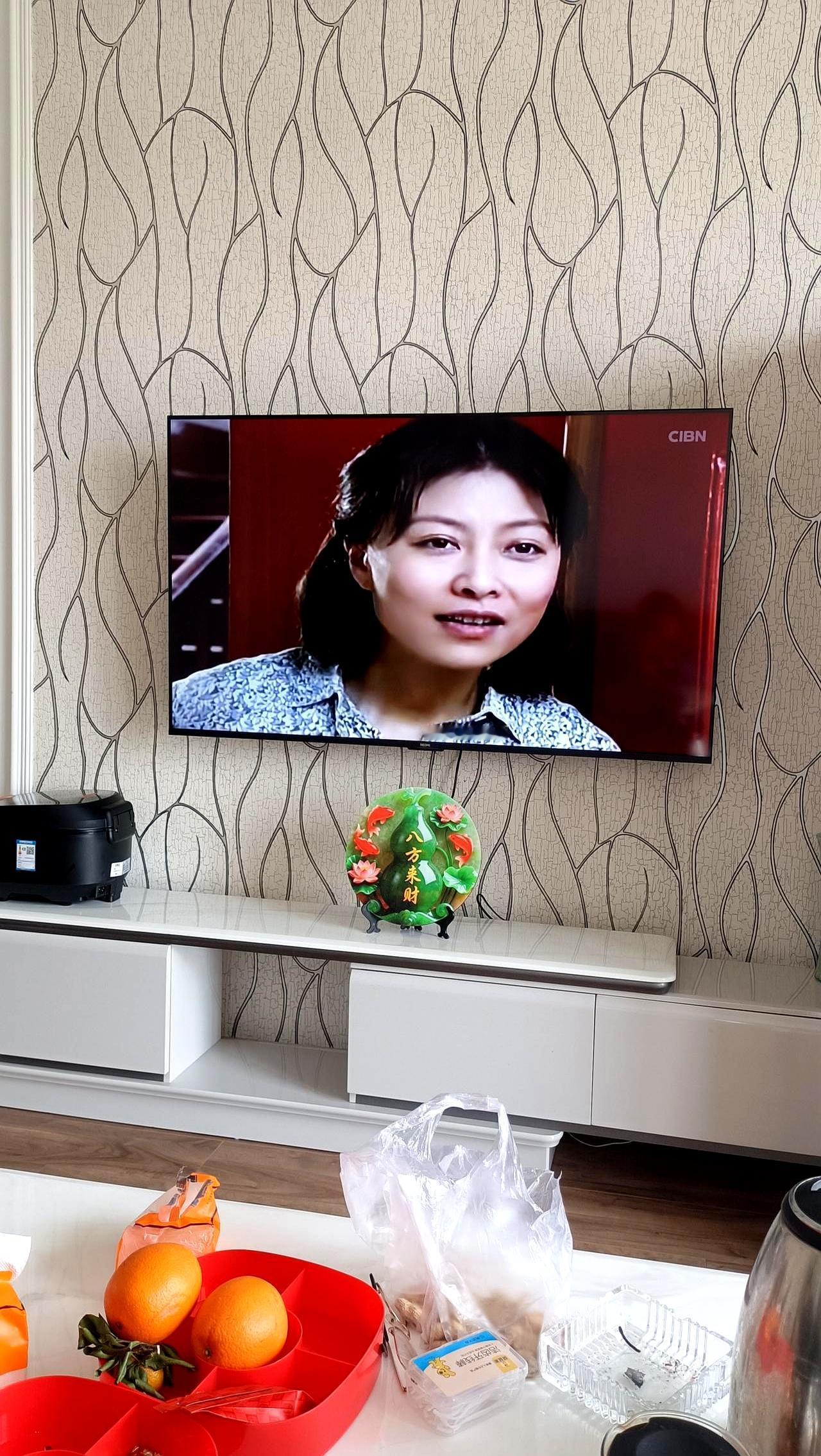 儿子吐了口血，妈拿碗接住说“别浪费”。就这一幕，我当场就绷不住了。
 
翻出来岳