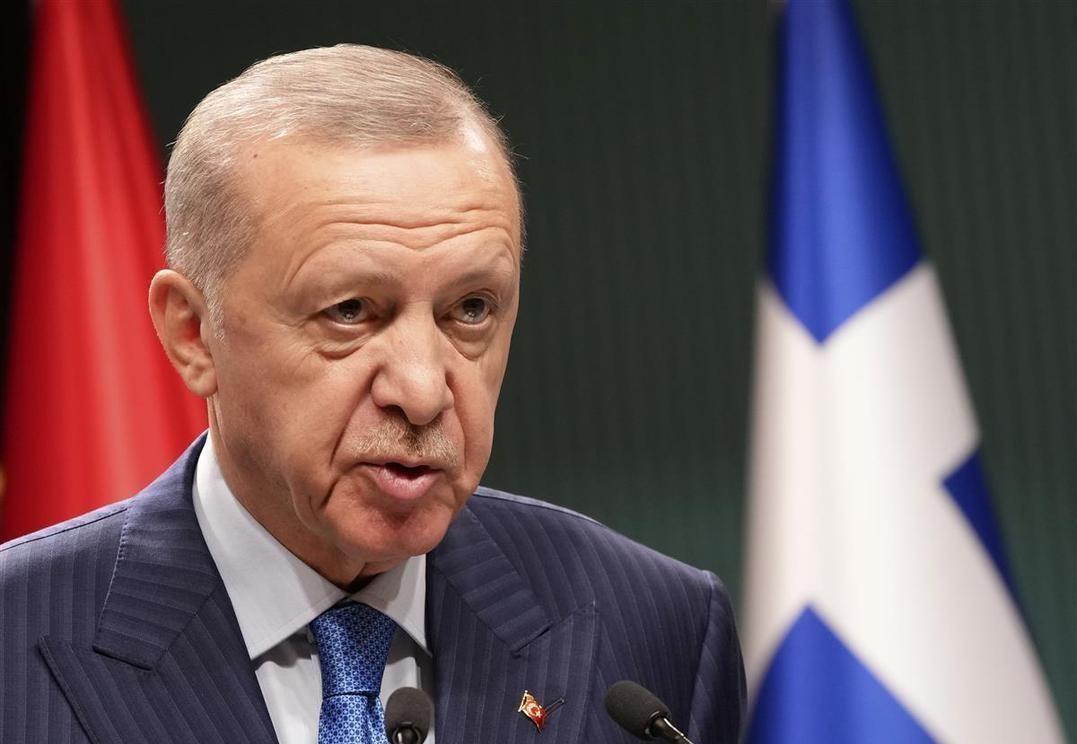 4月12日，一场本该四平八稳的亚洲政党国际会议上，土耳其总统埃尔多安硬生生把外交