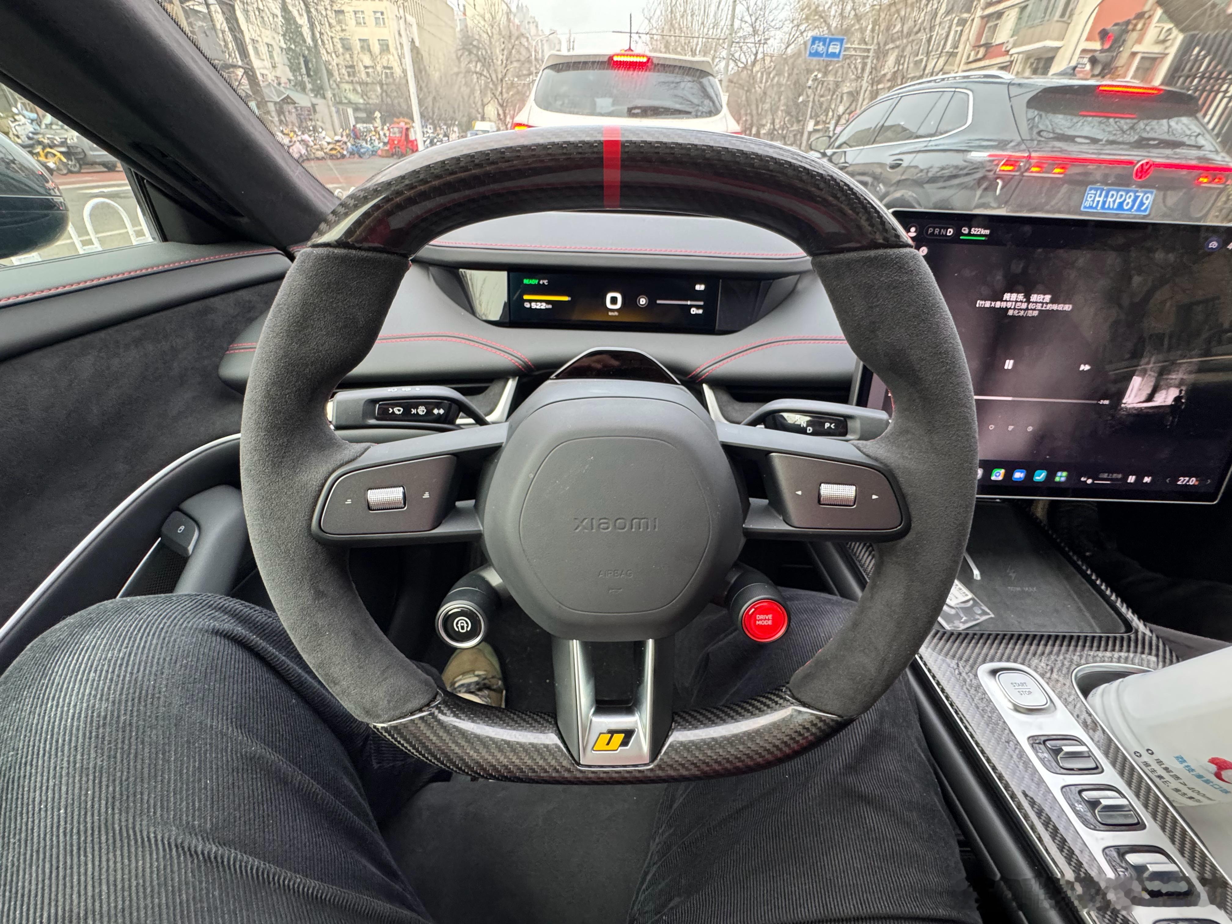 北方的冬天，真的需要方向盘加热，因为就算空调起来了，车也能提前热，但人手是冷的，