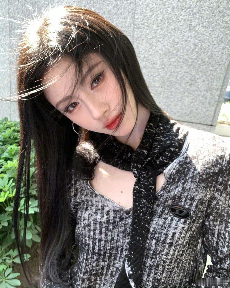 鞠婧祎 马年橘运开给鞠婧祎的新年心意 jjy帕莎全球品牌代言人鞠婧祎 “𝒢𝒾