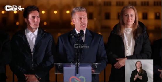 匈牙利新当选总理彼得·马扎尔今天发表胜选演讲时说：“我们将重振维谢格拉德集团（V